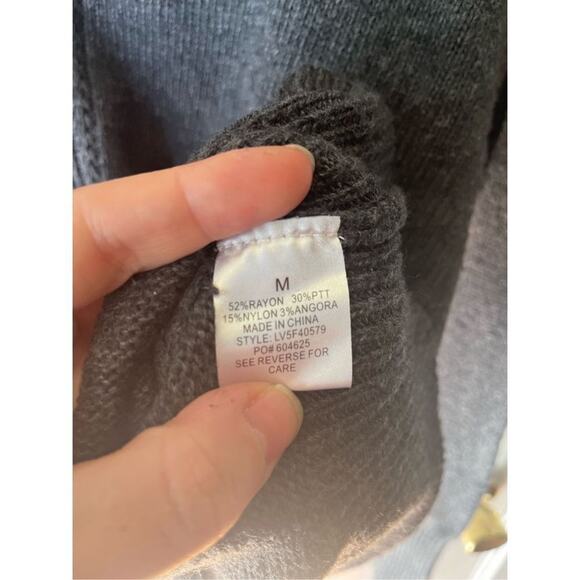 Olive + Oak Grey Angora Blend Distressed Sweater Women’s Medium - Picture 6 of 10